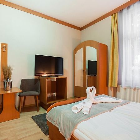Szilagyi Hotel&Restaurant Gheorgheni  Buitenkant foto