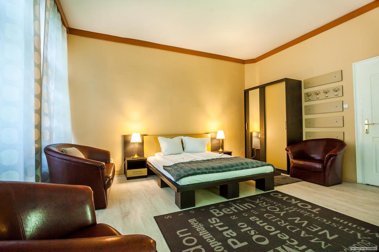 Szilagyi Hotel&Restaurant Gheorgheni  Buitenkant foto
