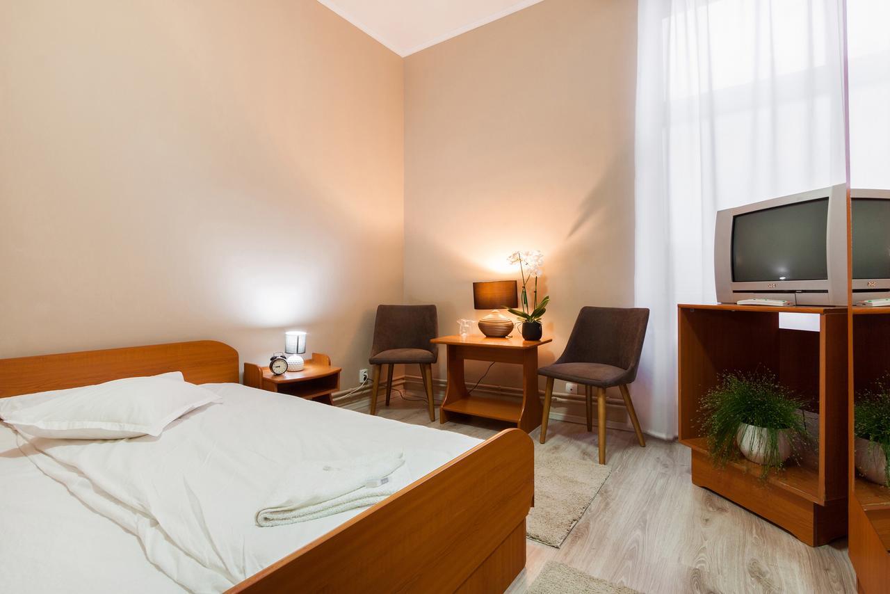 Szilagyi Hotel&Restaurant Gheorgheni  Buitenkant foto