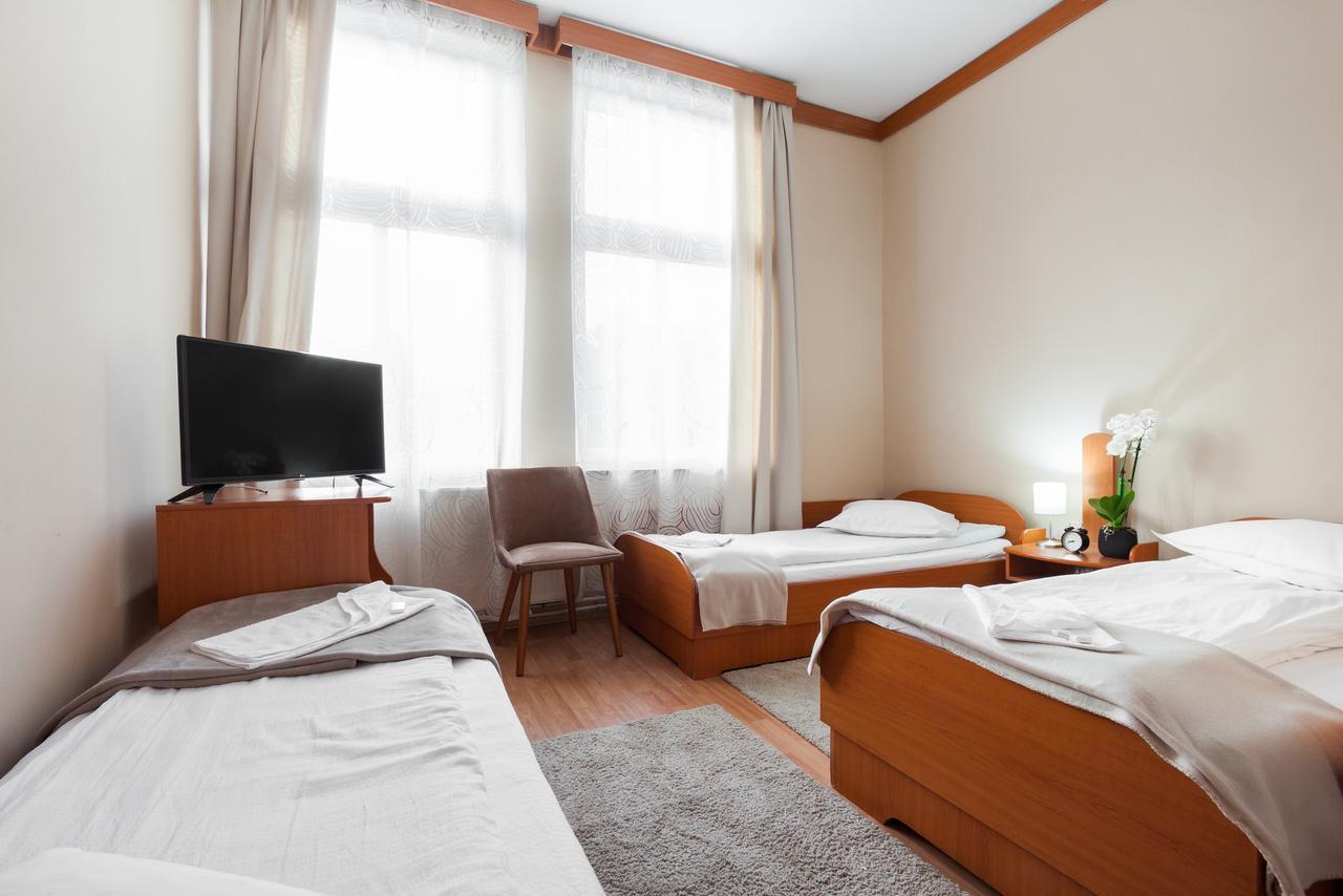 Szilagyi Hotel&Restaurant Gheorgheni  Buitenkant foto